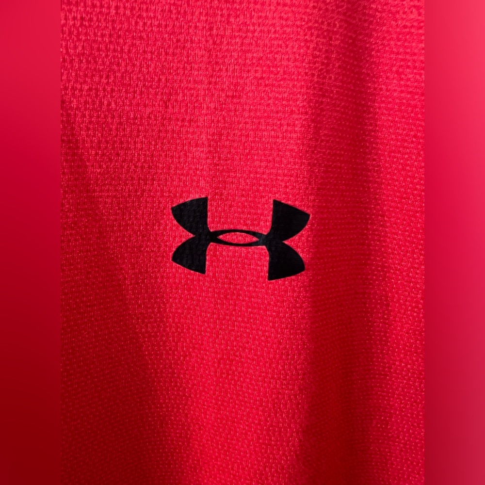 Under Armour Men's 2 shirt
Bundle (Red + Purple) | Size Large - Picture 2 of 9